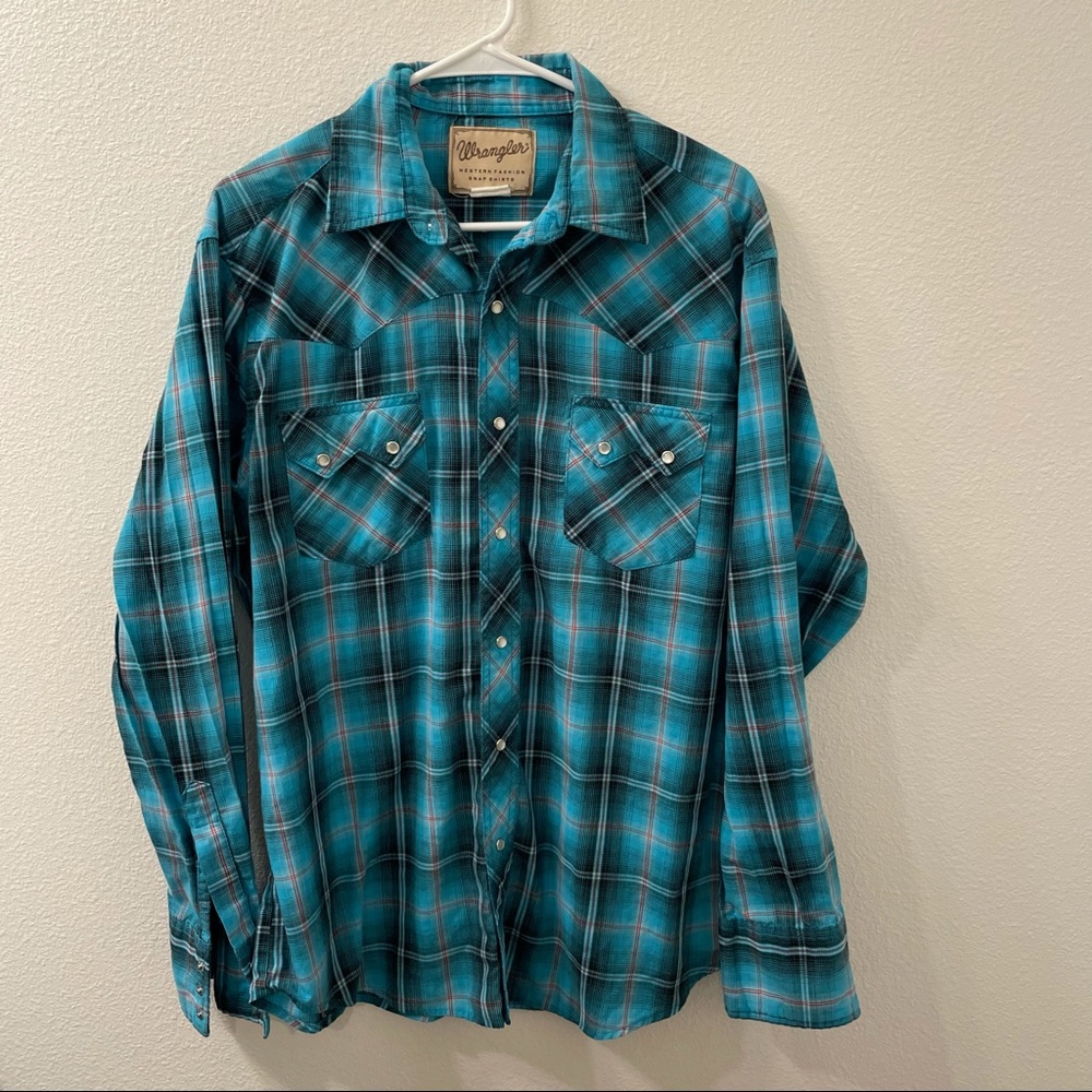 Wrangler pearl snap long sleeve, medium